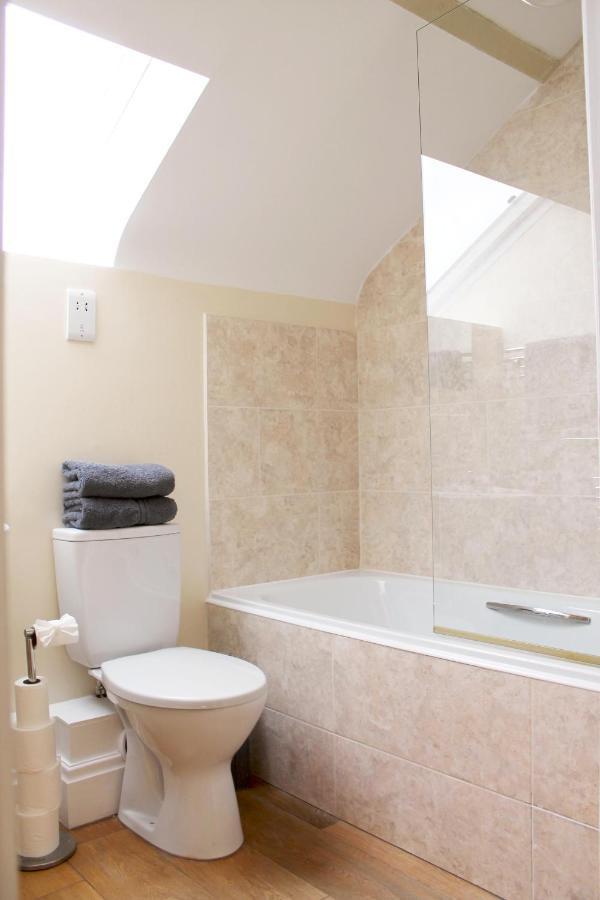 Charming 1-Bed Loft In Caerleon Daire Newport  Dış mekan fotoğraf