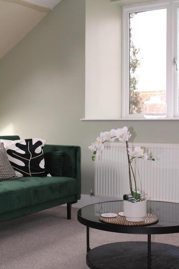 Charming 1-Bed Loft In Caerleon Daire Newport  Dış mekan fotoğraf