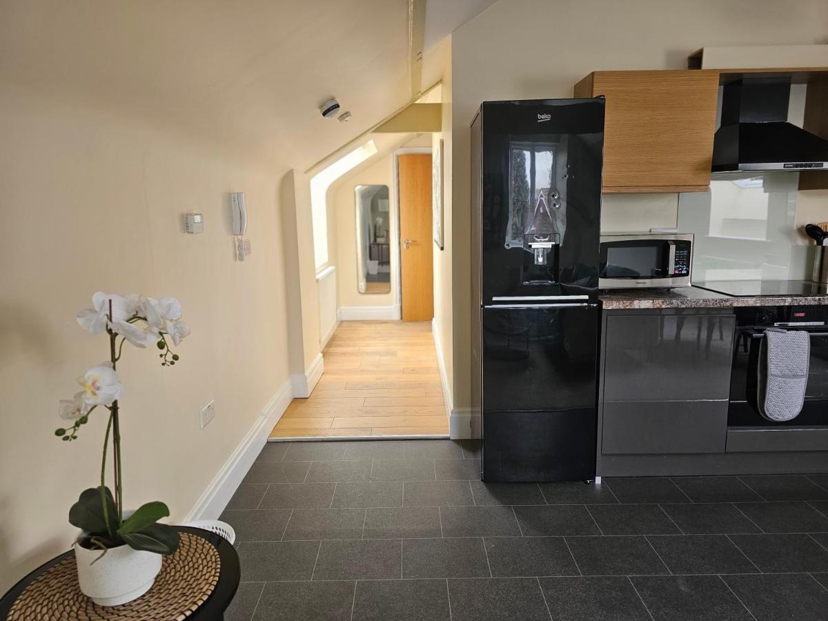 Charming 1-Bed Loft In Caerleon Daire Newport  Dış mekan fotoğraf
